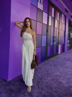 Manuela González feet photo 3