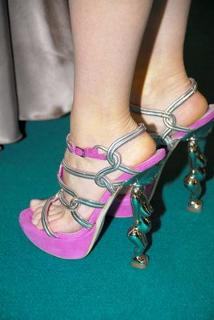 Manuela Velasco feet photo thumbnail