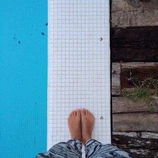 Manuela Velasco feet photo thumbnail