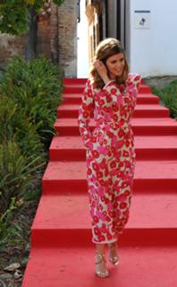 Manuela Velasco feet photo thumbnail
