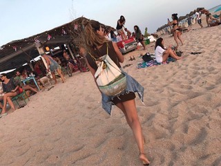 Manuela Velasco feet photo thumbnail