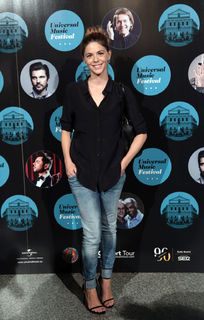 Manuela Velasco feet photo thumbnail