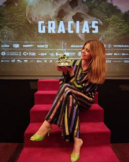 Manuela Velasco feet photo thumbnail
