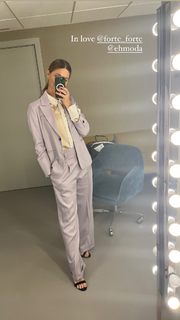 Manuela Velasco feet photo thumbnail