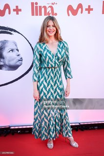 Manuela Velasco feet photo thumbnail