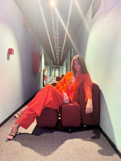 Manuela Velasco feet photo thumbnail