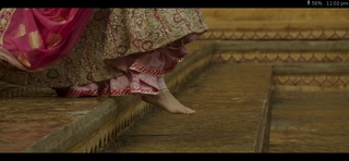 Manushi Chhillar feet photo thumbnail