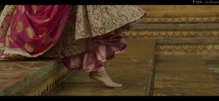 Manushi Chhillar feet photo thumbnail