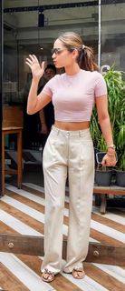 Manushi Chhillar feet photo thumbnail