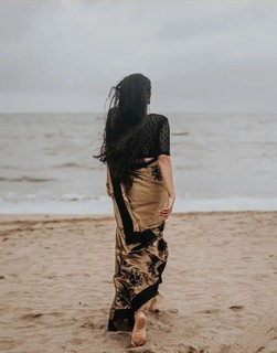 Manushi Chhillar feet photo thumbnail