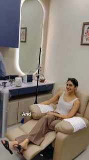 Manushi Chhillar feet photo thumbnail
