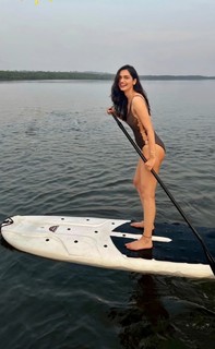 Manushi Chhillar feet photo thumbnail