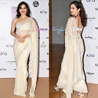 Manushi Chhillar feet photo thumbnail