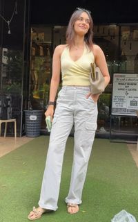 Manushi Chhillar feet photo 4