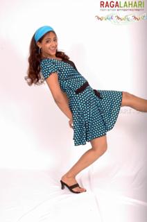 Manya feet photo 13