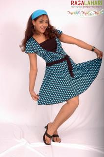 Manya feet photo 12
