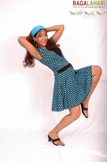 Manya feet photo 9