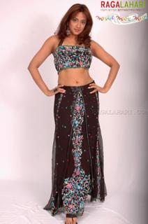 Manya feet photo 9