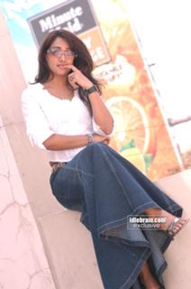 Manya feet photo 1
