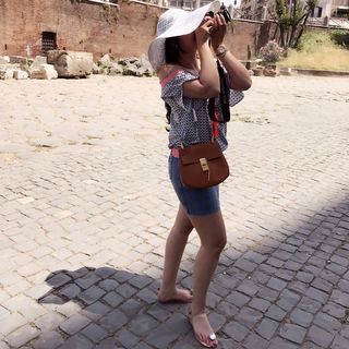 Manyata Dutt feet photo 18