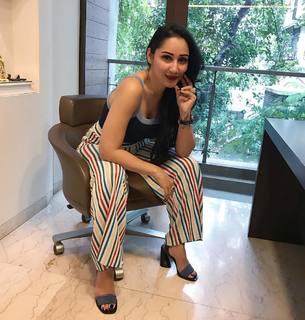 Manyata Dutt feet photo 4