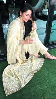 Manyata Dutt feet photo 13