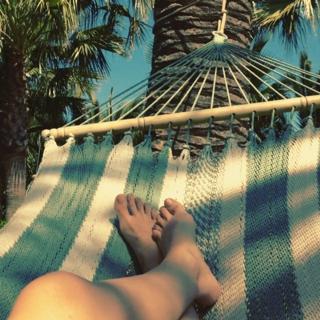 Mar Flores feet photo 4