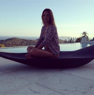 Mar Flores feet photo 7