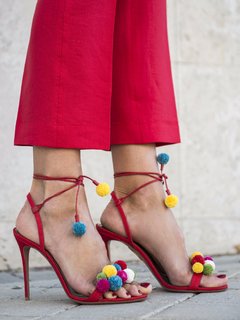 Mar Flores feet photo 3