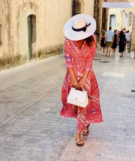 Mar Flores feet photo 3