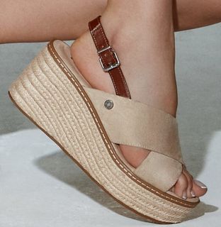 Mar Lucas Vilar feet photo thumbnail