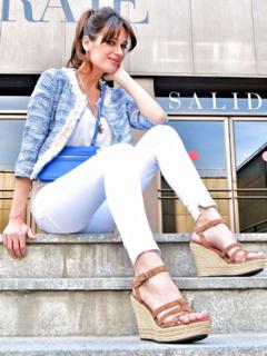 Mar Saura feet photo thumbnail