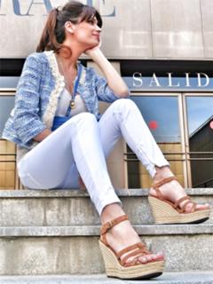 Mar Saura feet photo thumbnail