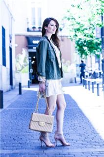 Mar Saura feet photo thumbnail
