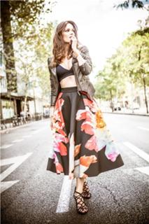 Mar Saura feet photo thumbnail