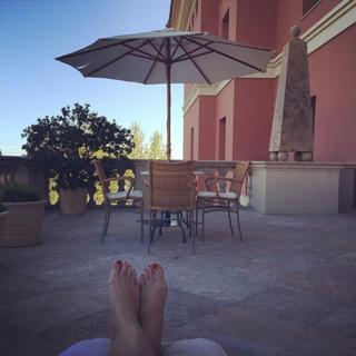 Mar Saura feet photo thumbnail