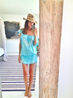 Mar Saura feet photo thumbnail