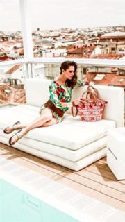 Mar Saura feet photo thumbnail