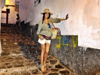 Mar Saura feet photo thumbnail