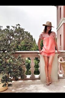 Mar Saura feet photo thumbnail