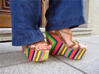 Mar Saura feet photo thumbnail