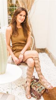 Mar Saura feet photo thumbnail