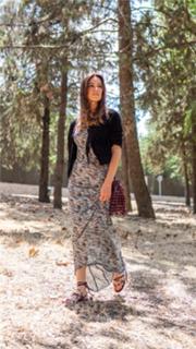 Mar Saura feet photo thumbnail