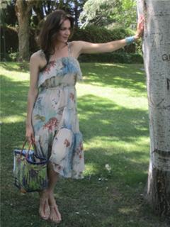 Mar Saura feet photo thumbnail