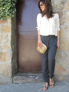 Mar Saura feet photo thumbnail