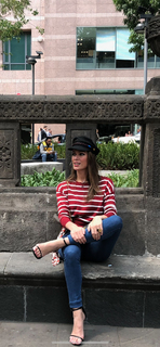 Mar Saura feet photo thumbnail