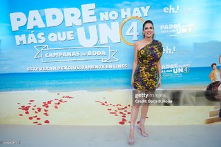 Mar Saura feet photo thumbnail