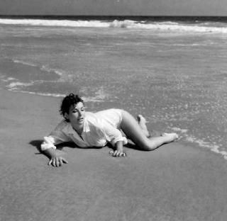 Mara Corday feet photo 5