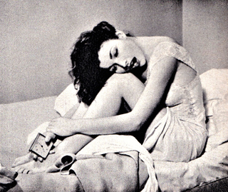 Mara Corday feet photo 7