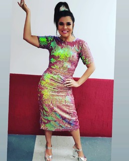 Mara Maravilha feet photo 4